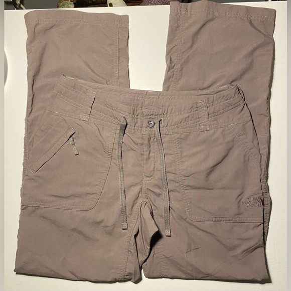 The North Face Women’s Cargo Pants - Picture 6 of 11